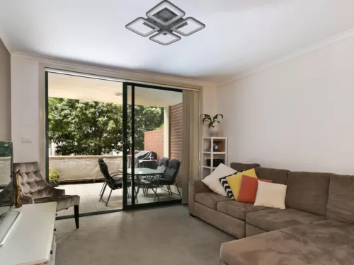 LED mennyezeti lámpa 85W, 7000 lm, 3000K-6500K, IP20, fém-akril - J3320/S