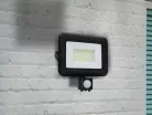 LED reflektor 30W 2400lm 4000K IP44 PIR mozgásérzékelővel - LF0023S