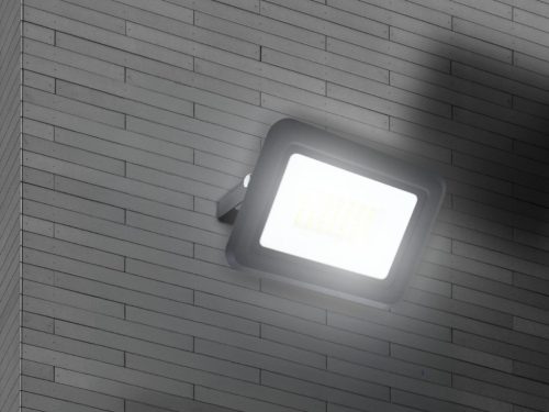 LED reflektor 30W fekete IP65 4000K 154x114x36mm - LF0023