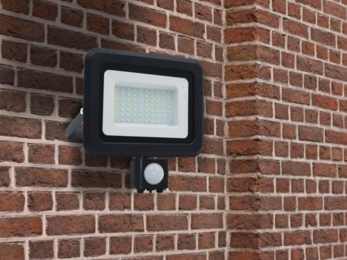 LED reflektor érzékelővel 50W, 4000 lm, 4000K semleges fehér, IP44, fekete, 185x188x51 mm - LF0024S