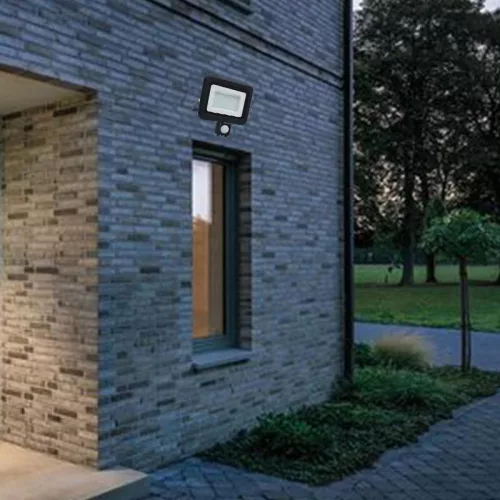 LED reflektor érzékelővel 50W, 4000 lm, 4000K semleges fehér, IP44, fekete, 185x188x51 mm - LF0024S