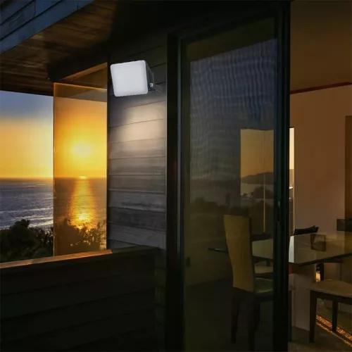 LED reflektor 10W, 950 lm, 4000K semleges fehér, IP65, 109x97x55 mm - LF7021