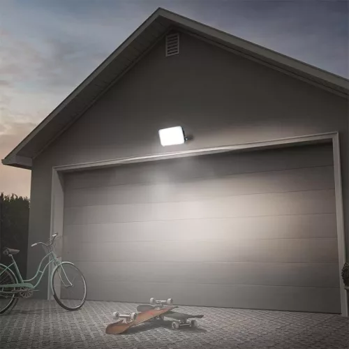 LED reflektor 30W, 2850 lm, 4000K semleges fehér, IP65, 163x140x54 mm - LF7023