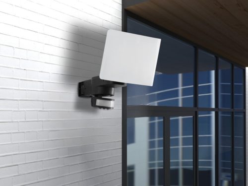 LED reflektor 24W 1900lm 4000K PIR érzékelővel IP54 fekete - LFX021
