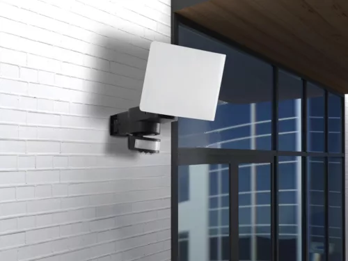 LED reflektor 24W 1900lm 4000K PIR érzékelővel IP54 fekete - LFX021