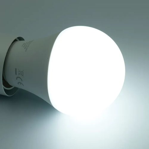SMART Wi-Fi dimmelhető LED izzó E27 9W, 805 lm, CCT+RGB, 200° - ZLS532W